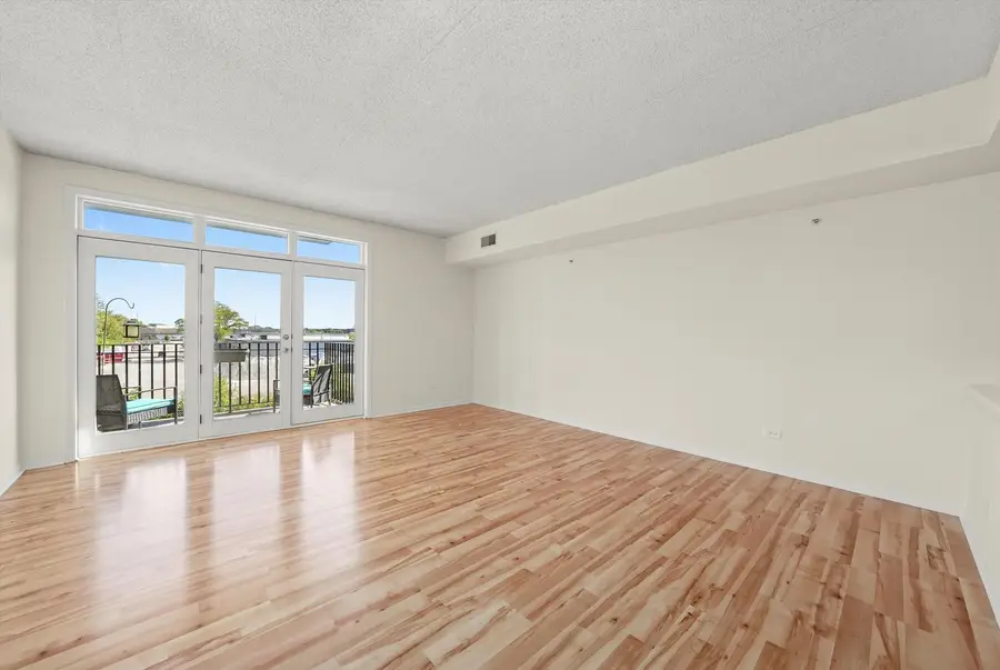 11001 Deblin Lane #203, Oak Lawn, IL 60453 - Image #3