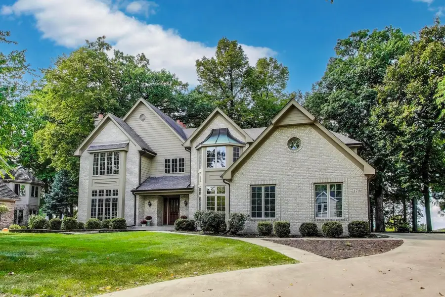 3706 Royal Fox Drive, Saint Charles, IL 60174 - Image #2