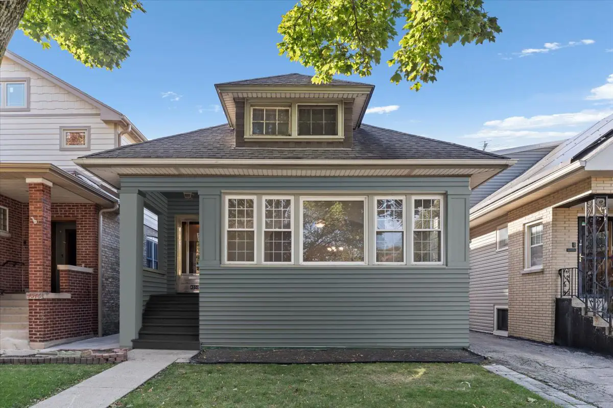 4550 N Knox Avenue, Chicago, IL 60630 - Image #1