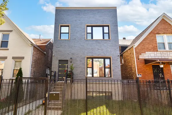 943 N Central Park Avenue, Chicago, IL 60651