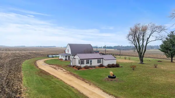 1684 N Mt Morris Road, Mount Morris, IL 61054