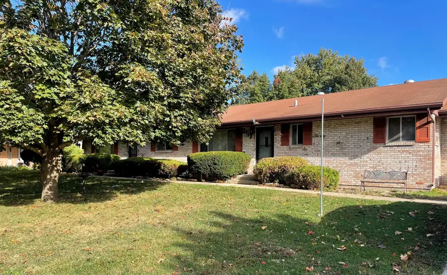 2117-2119 Davis Drive, Belvidere, IL 61008 - Image #2