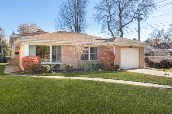 Address Withheld By Seller, Park Ridge, IL 60068