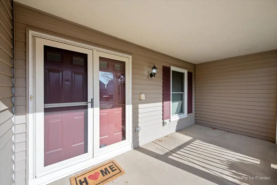 964 Woodbridge Drive, Cary, IL 60013 - Image #2