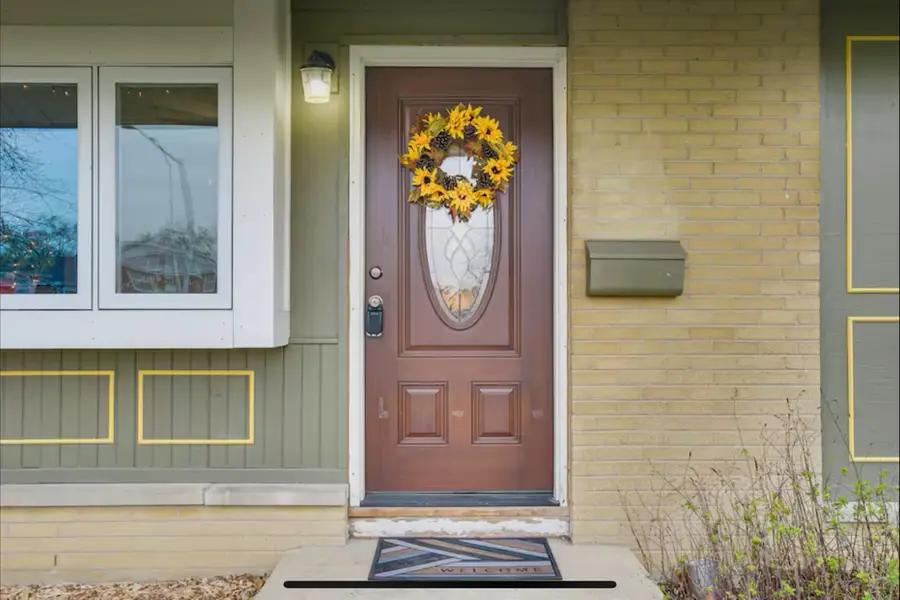 Address Withheld By Seller, Hoffman Estates, IL 60169 - Image #3