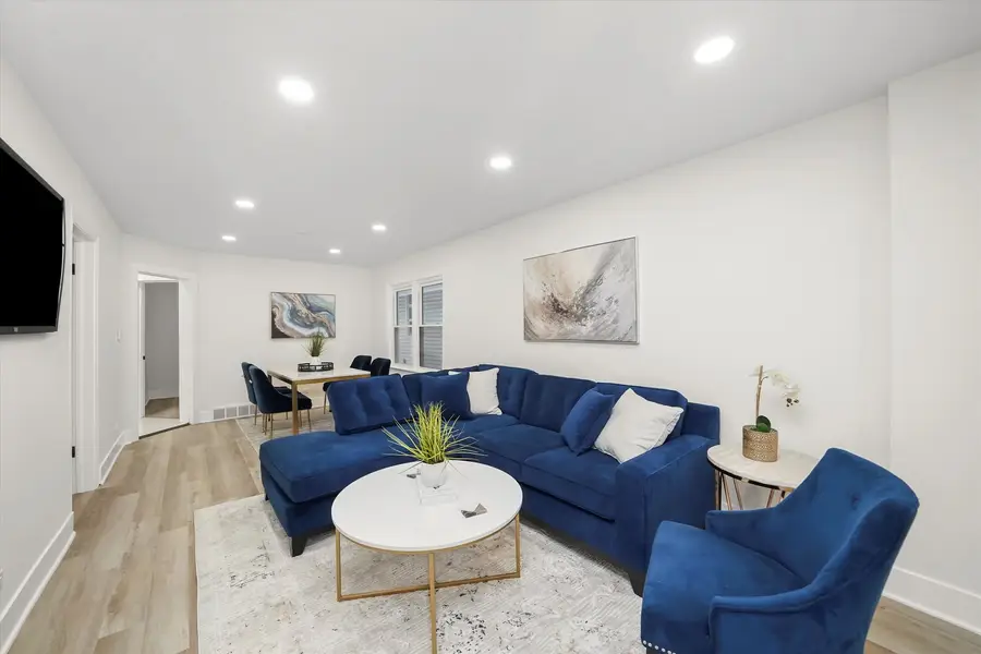 4617 N Lowell Avenue, Chicago, IL 60630 - Image #2