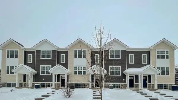 1447 Oakfield Lane, Pingree Grove, IL 60140