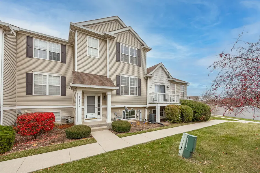 1658 N Fieldstone Drive, Shorewood, IL 60404 - Image #2