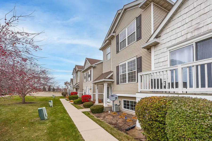 1658 N Fieldstone Drive, Shorewood, IL 60404 - Image #3