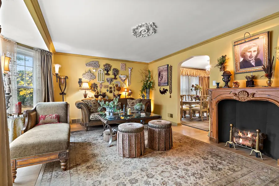 Address Withheld By Seller, Chicago, IL 60646 - Image #2