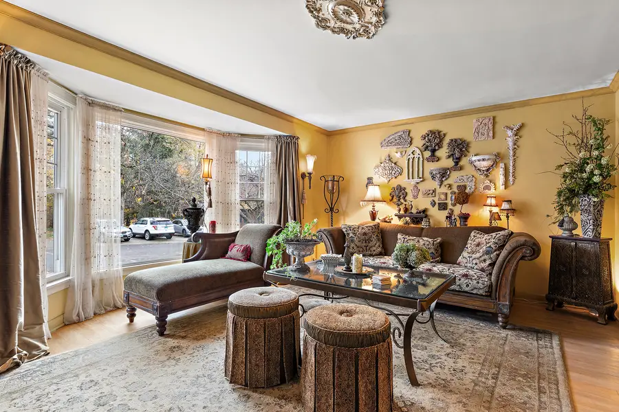 Address Withheld By Seller, Chicago, IL 60646 - Image #3