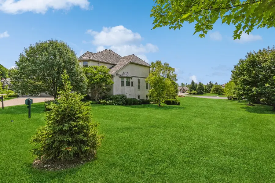 21855 W Murfield Court, Mundelein, IL 60060 - Image #2