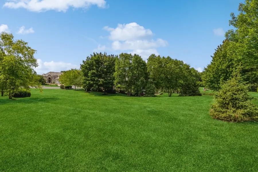 21855 W Murfield Court, Mundelein, IL 60060 - Image #3