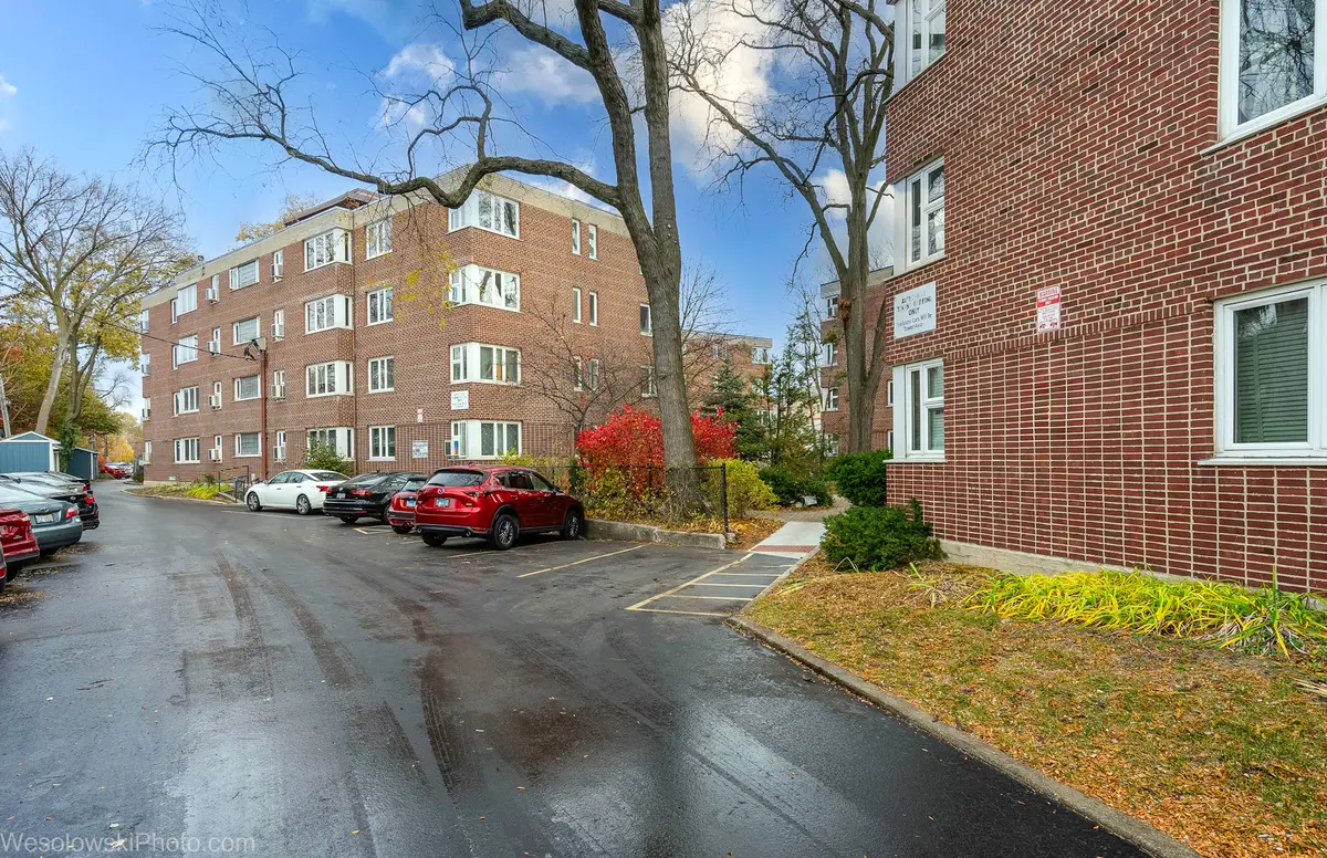 7210 Oak Avenue #4SW, River Forest, IL 60305 - Image #1