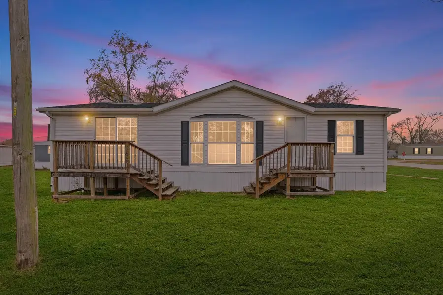 2463 Steele Court, Decatur, IL 62526 - Image #2