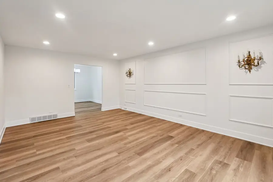 123 N Western Avenue, Bartlett, IL 60103 - Image #3