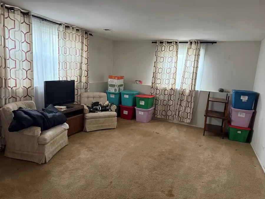 Address Withheld By Seller, Bolingbrook, IL 60440 - Image #2