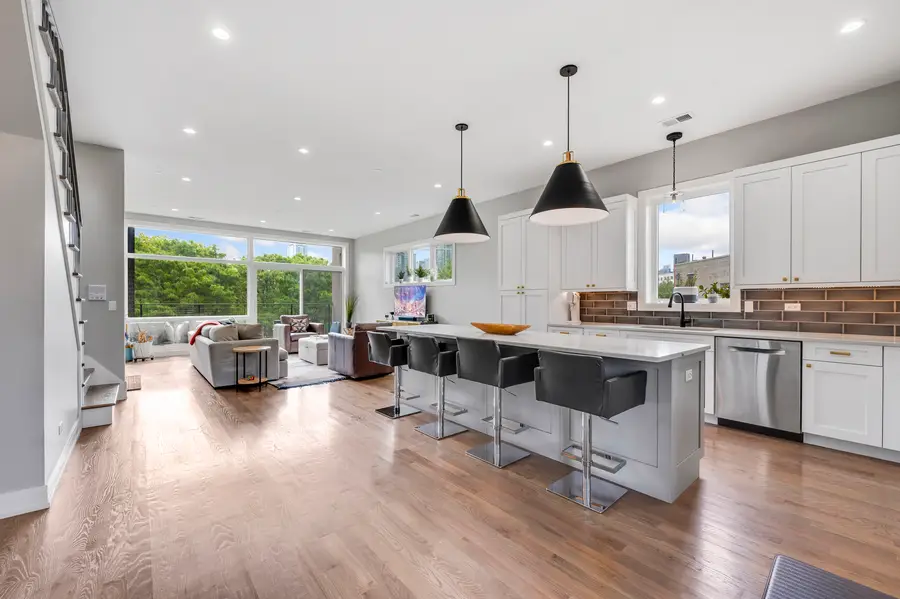 1310 N Cleveland Avenue #3, Chicago, IL 60610 - Image #3