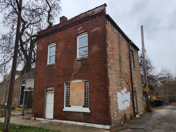 325 E 68th Street, Chicago, IL 60637