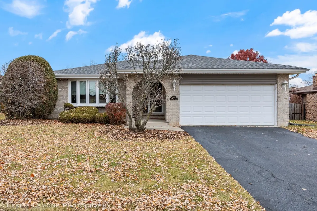 11610 Glenview Drive, Orland Park, IL 60467 - Image #1
