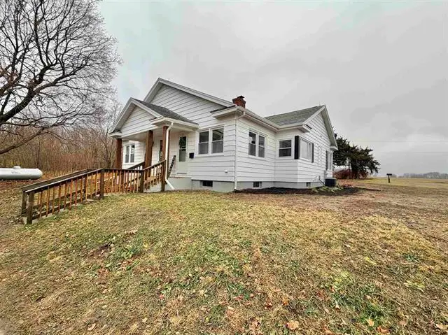 1011 N Limekiln Road, Oregon, IL 61061 - Image #2