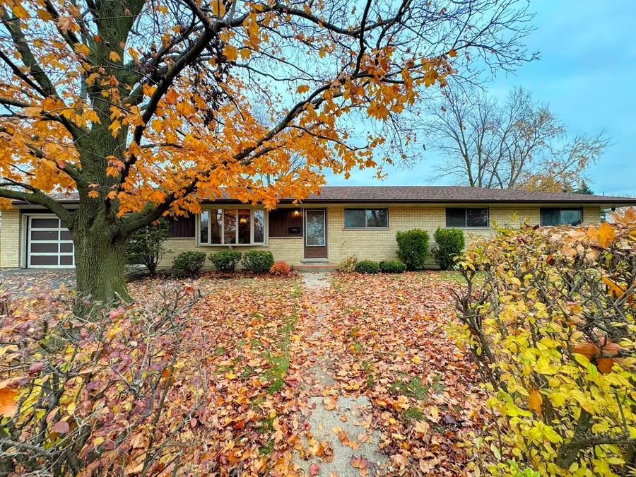 761 Marshall Drive, Des Plaines, IL 60016 - Image #2