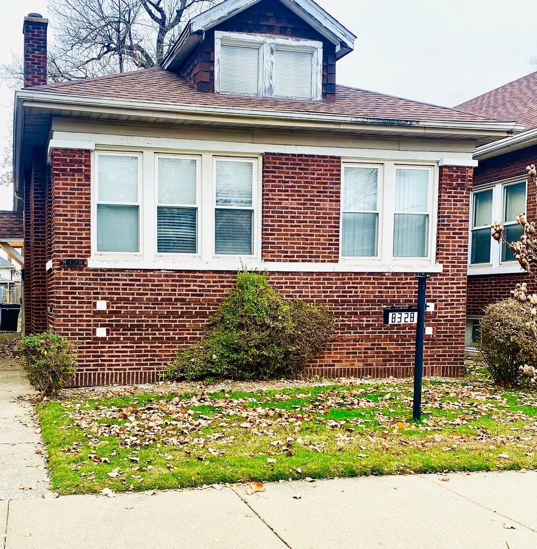 8328 S Crandon Avenue, Chicago, IL 60617 - Image #1