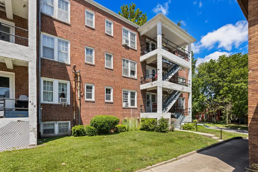 410 N State Street #4, Champaign, IL 61820 - Image #3