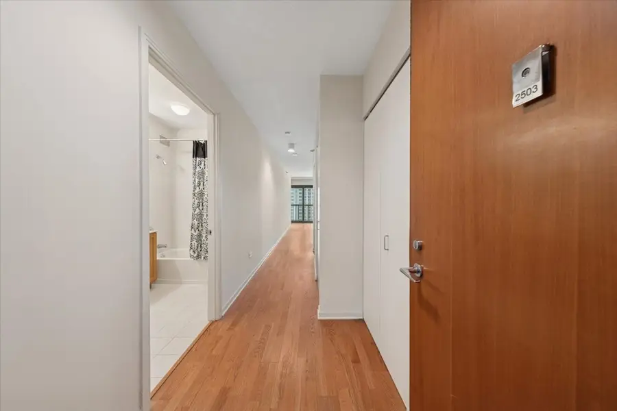 400 N La Salle Drive #2503, Chicago, IL 60654 - Image #3