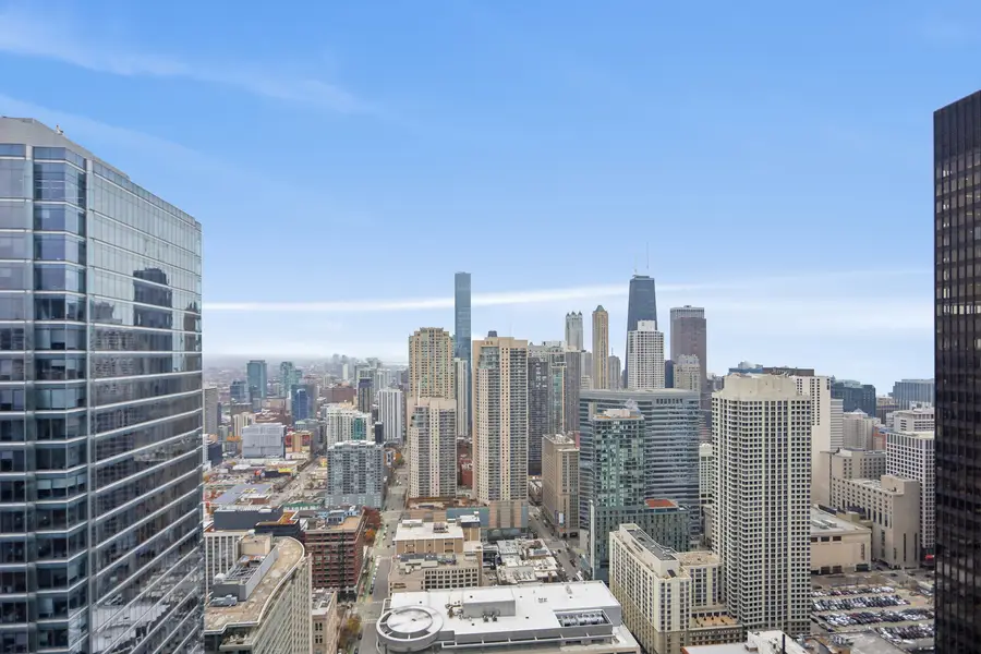 300 N State Street #5803, Chicago, IL 60654 - Image #2