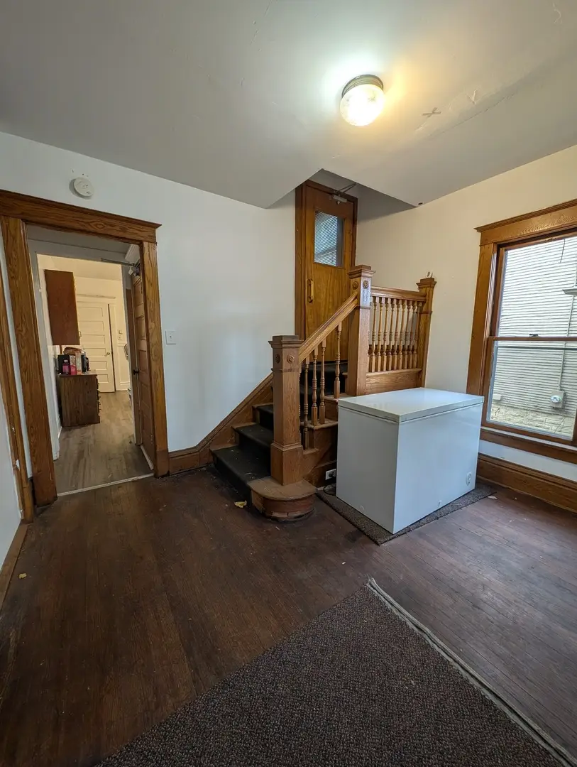 226 W Locust Street, Dekalb, IL 60115 - Image #2