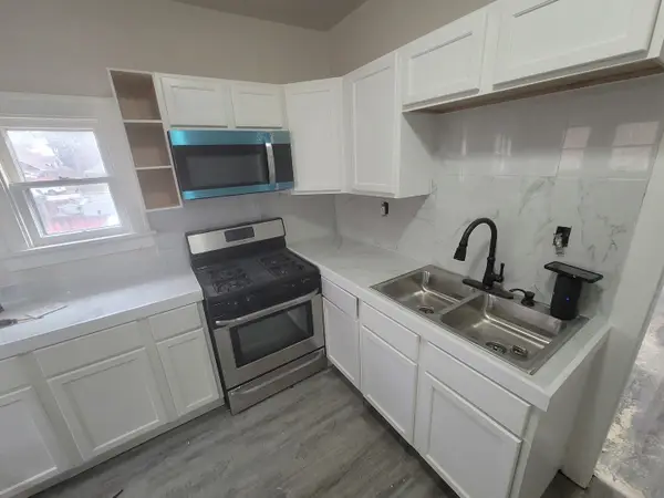 550 5th Avenue, Aurora, IL 60505