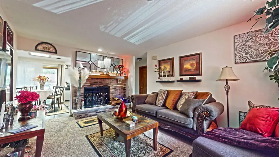 Address Withheld By Seller, Urbana, IL 61802 - Image #2