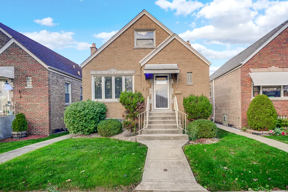 5248 S Narragansett Avenue, Chicago, IL 60638 - Image #1