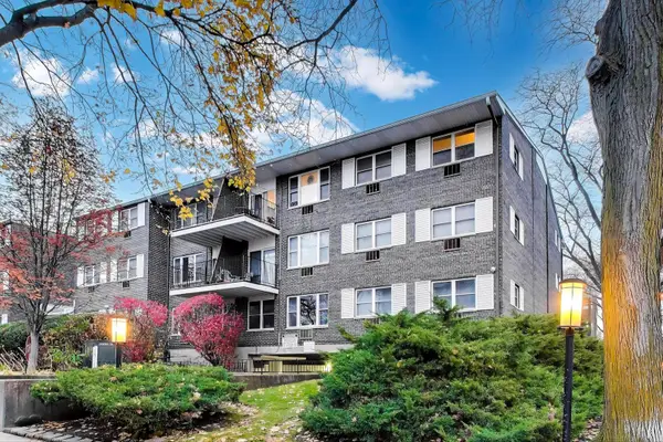 8700 Skokie Boulevard #3PS, Skokie, IL 60077