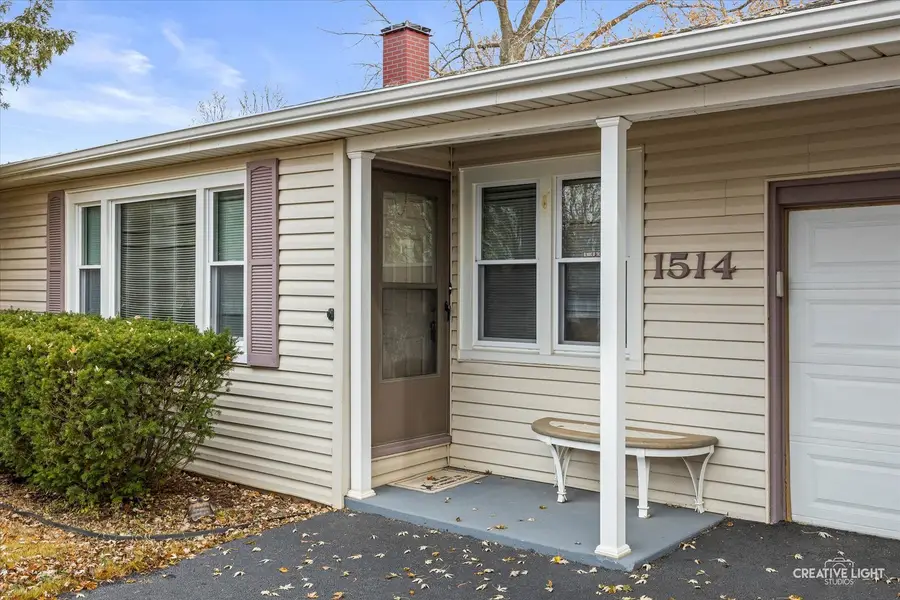 Address Withheld By Seller, Lake In The Hills, IL 60156 - Image #2