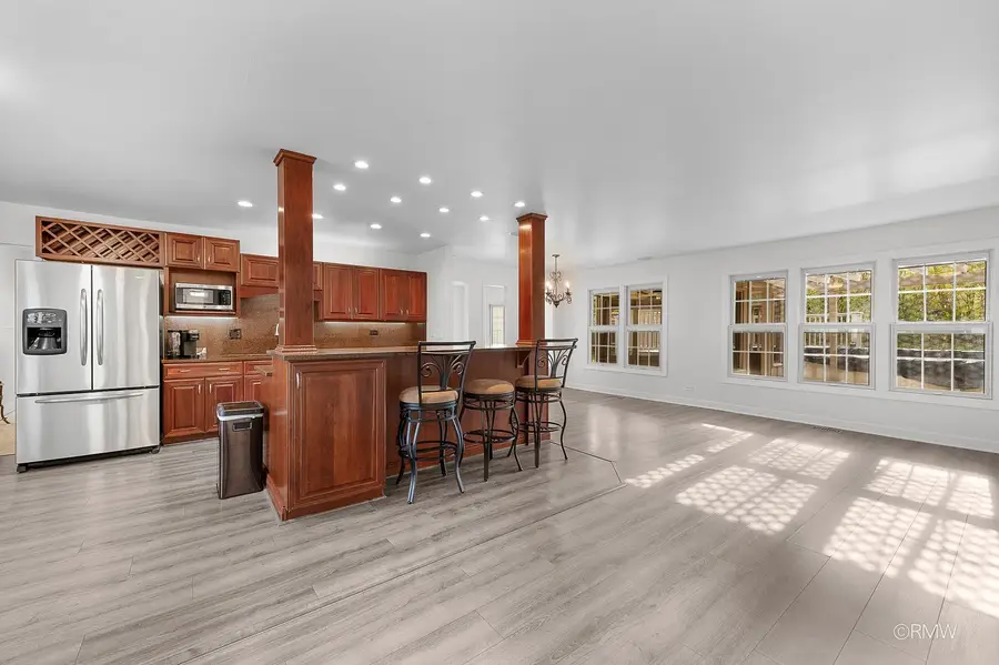 23 Hesterman Drive, Glendale Heights, IL 60139 - Image #2