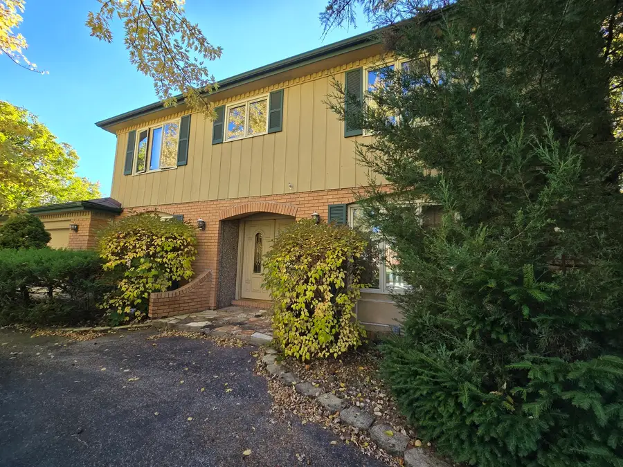 24656 S Willow Brook Trail, Crete, IL 60417 - Image #2