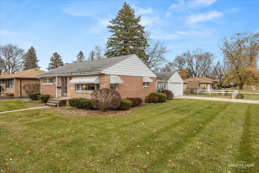 1103 Hiawatha Drive, Elgin, IL 60120 - Image #2
