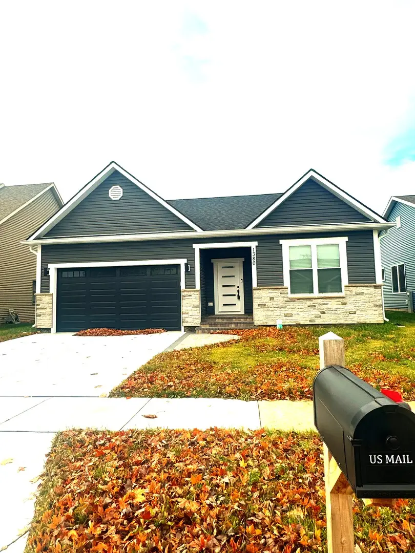 1380 Sandpiper Lane, Woodstock, IL 60098 - Image #1