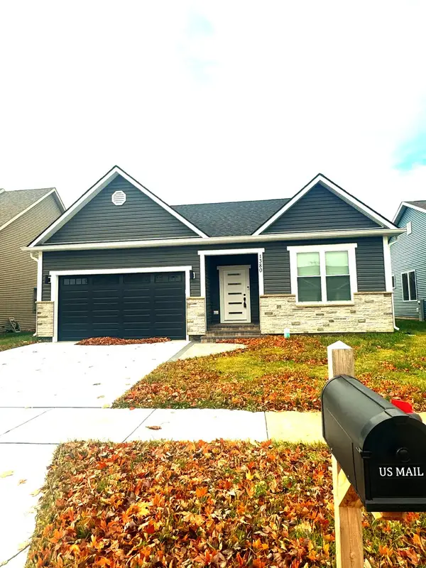 1380 Sandpiper Lane, Woodstock, IL 60098