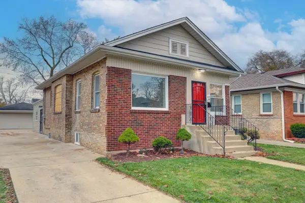 2014 S 7th Avenue, Maywood, IL 60153