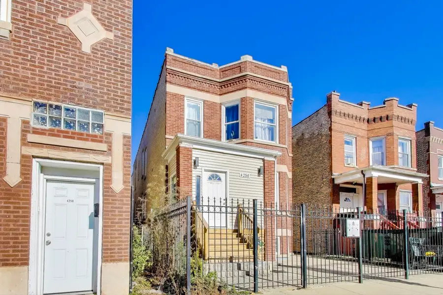 4256 W Kamerling Avenue, Chicago, IL 60651 - Image #3