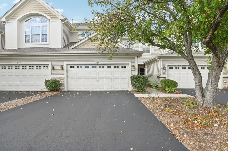 354 Vaughn Circle, Aurora, IL 60502 - Image #2