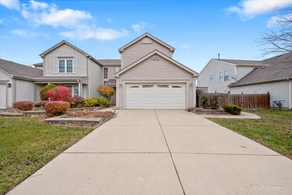 720 Legends Drive, Carol Stream, IL 60188