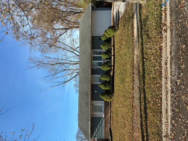 22206 Hawthorne Way, Richton Park, IL 60471