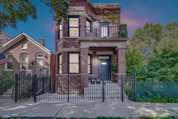 3402 S Bell Avenue, Chicago, IL 60608