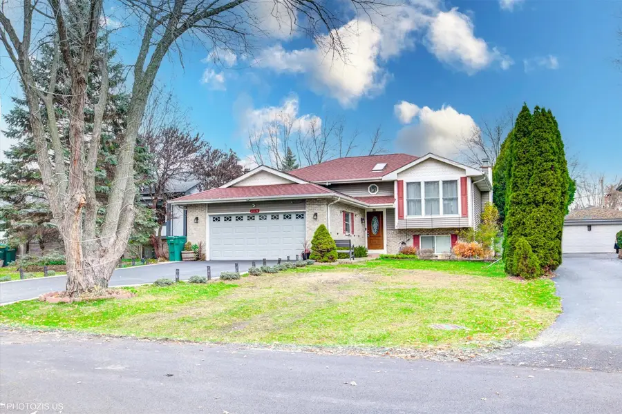 21314 Highland Drive, Lake Zurich, IL 60047 - Image #3