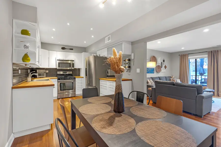 727 Killarney Court #2D, Schaumburg, IL 60193 - Image #2