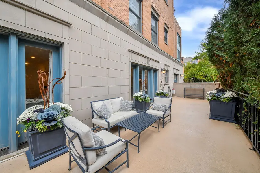 462 Pennsylvania Avenue #1S, Glen Ellyn, IL 60137 - Image #3